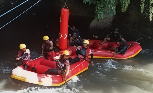 Raih Tiga Emas, Jawa Timur Kuasai Nomor Head-to-Head Kejurnas Arung Jeram 2026