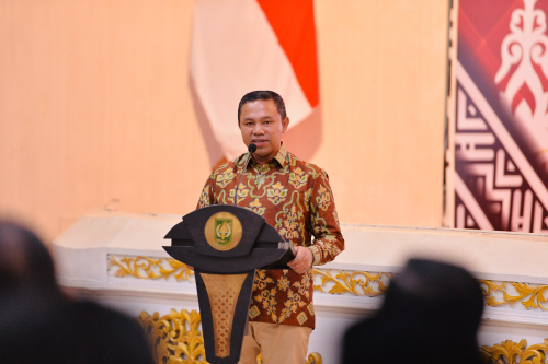 Gubernur Riau H Abdul Wahid Hadiri Anugerah IKA Unri Award 2025