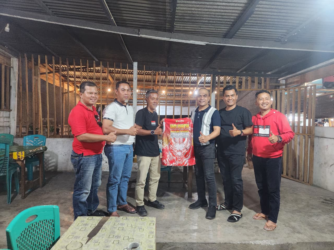 Ketua DPRD Riau Dukung Pacu Jalur Tepian Narosa 2025 dengan Sponsori Tiga Jalur
