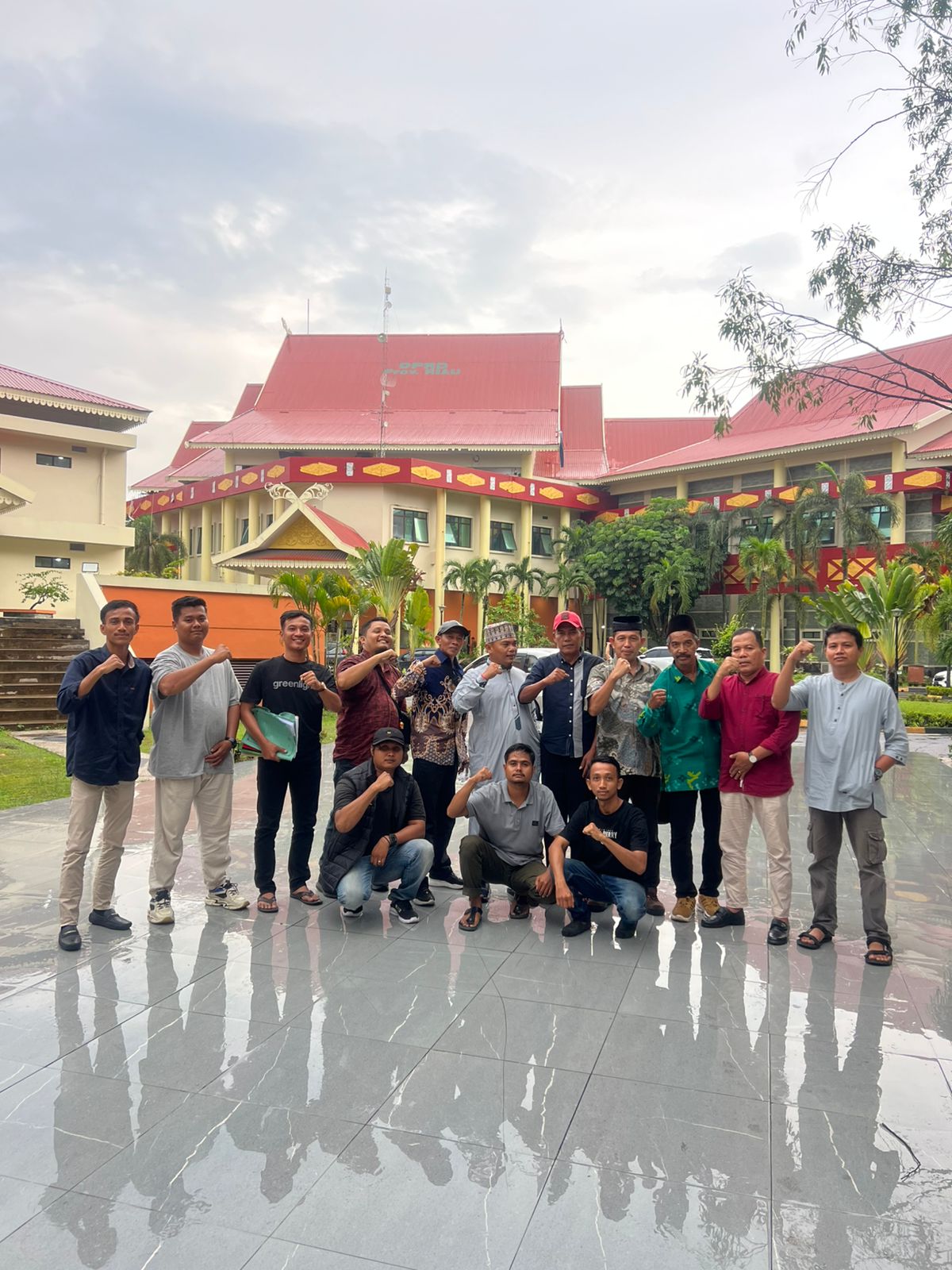 Tuntut Ganti Rugi Kekeringan hingga Gagal Panen, Masyarakat Sungai Jalau Sambangi DPRD Riau